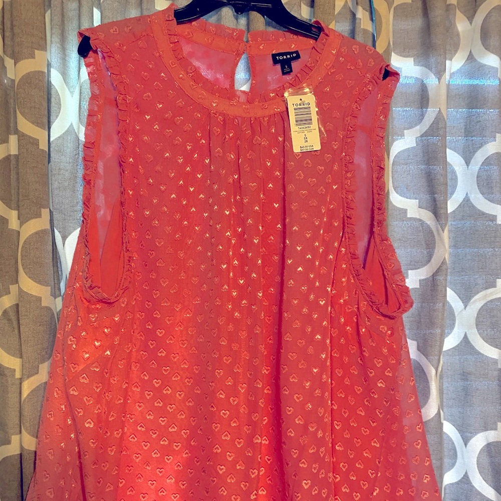 Pink torrid top! With hearts